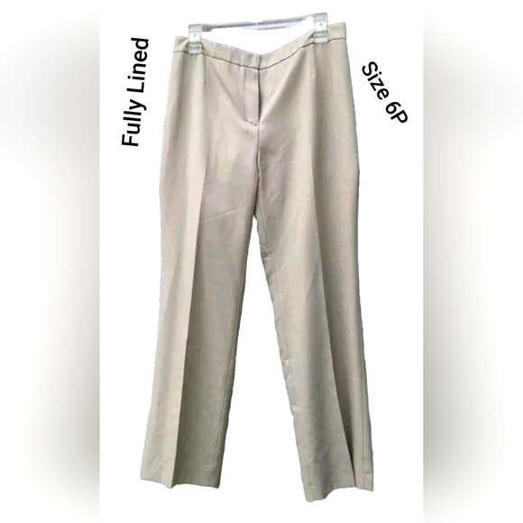 Le Suit Petite Chino Pants Beige/Hint Soft Olive Polyester Fully Lined Size 6P - Picture 1 of 11